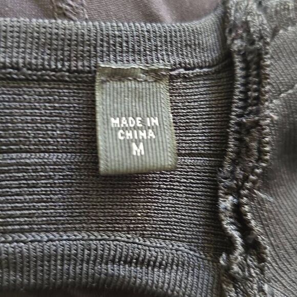 GUESS Mirage Cut-Out Bandage Halter Mini Dress in Black   Sz: M - Picture 6 of 7